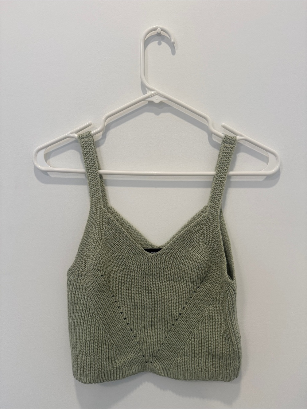 Vero Moda Henja sleeveless knit top in green